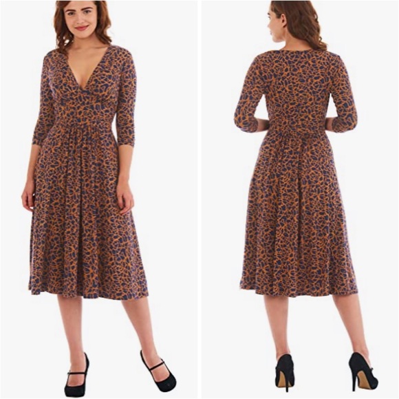 eshakti Dresses & Skirts - EShakti Geometric Vneck pleated Empire waist dress